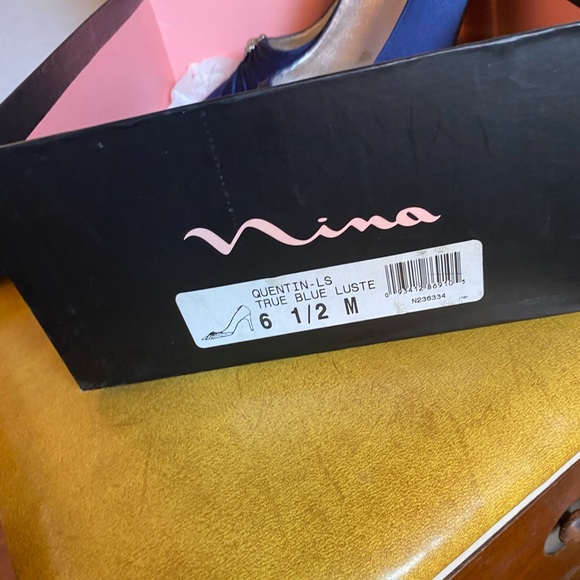 Alex Eveing dresses, shoes and handbag - Picture 6 of 12